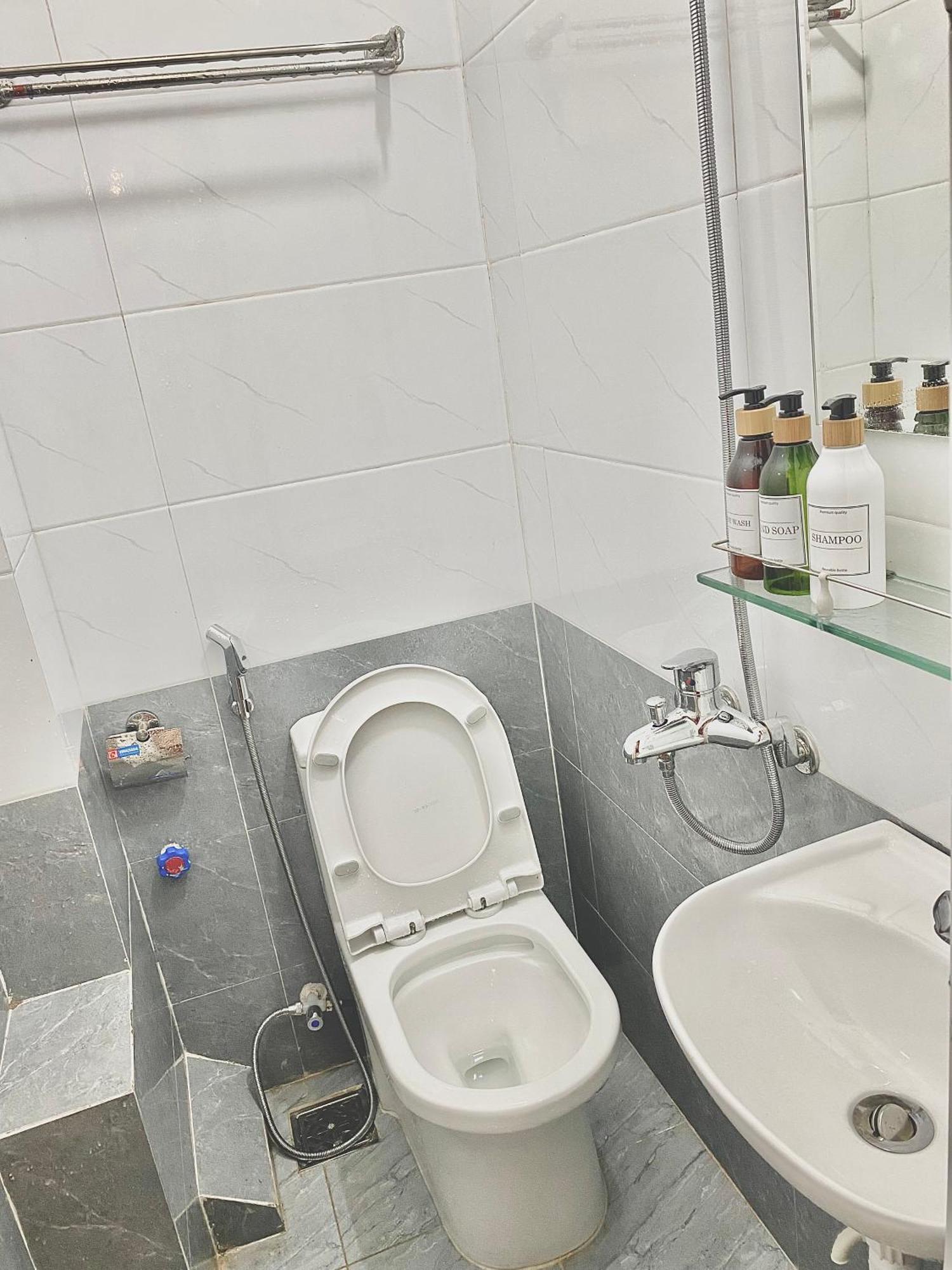 Hanoi Vibes Hostel Экстерьер фото